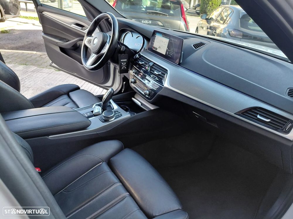 BMW 520 d Touring Aut. M Sport Edition - 32