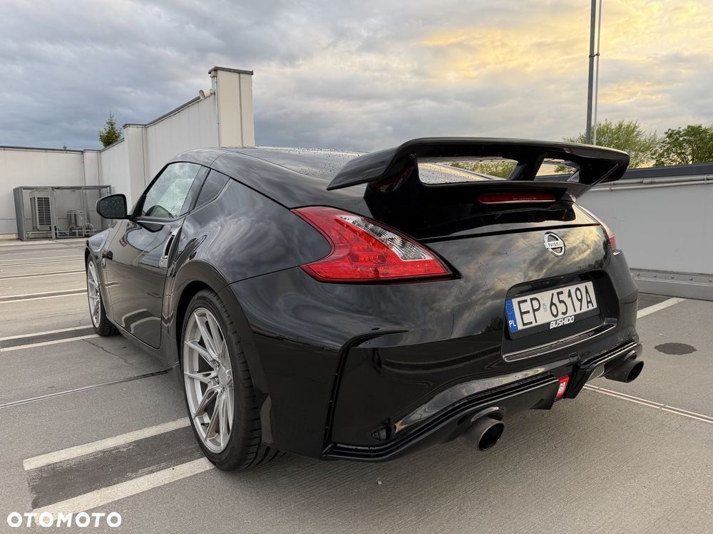Nissan 370 Z - 4