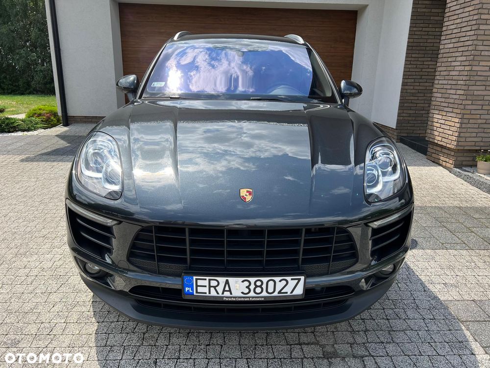 Porsche Macan Standard - 2