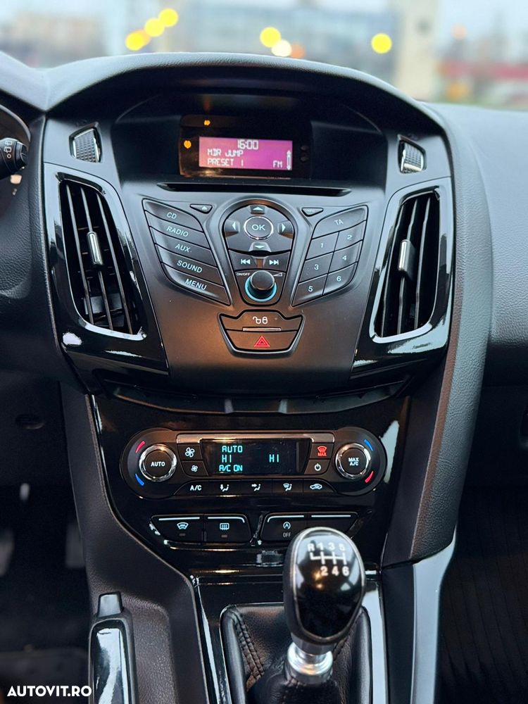 Ford Focus 1.0 EcoBoost Sport - 8