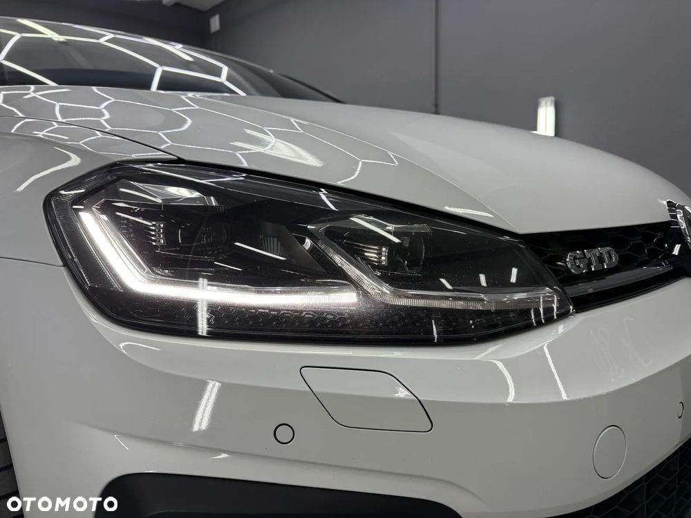 Volkswagen Golf GTD BlueMotion Technology - 16
