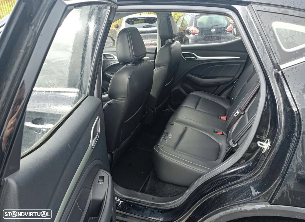 MG ZS EV 44.5 kWh Luxury - 13