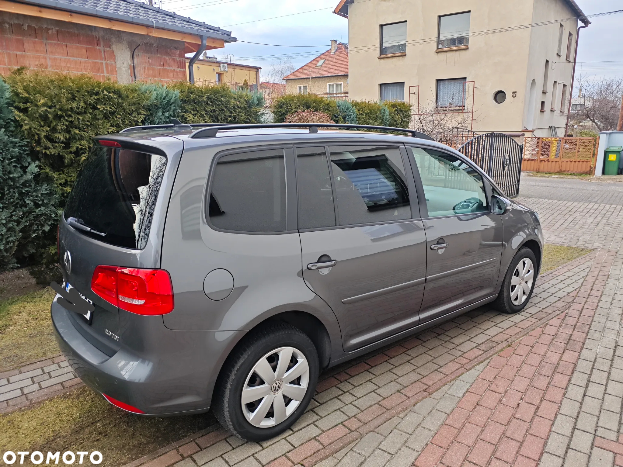 Volkswagen Touran 2.0 TDI DPF Comfortline - 6
