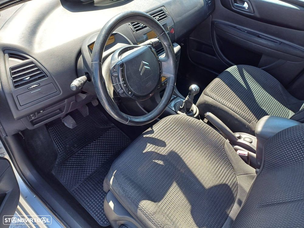 Citroën C4 1.6 HDi SX - 7