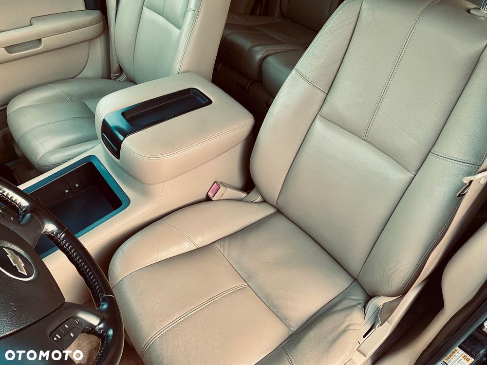 Chevrolet Tahoe - 21