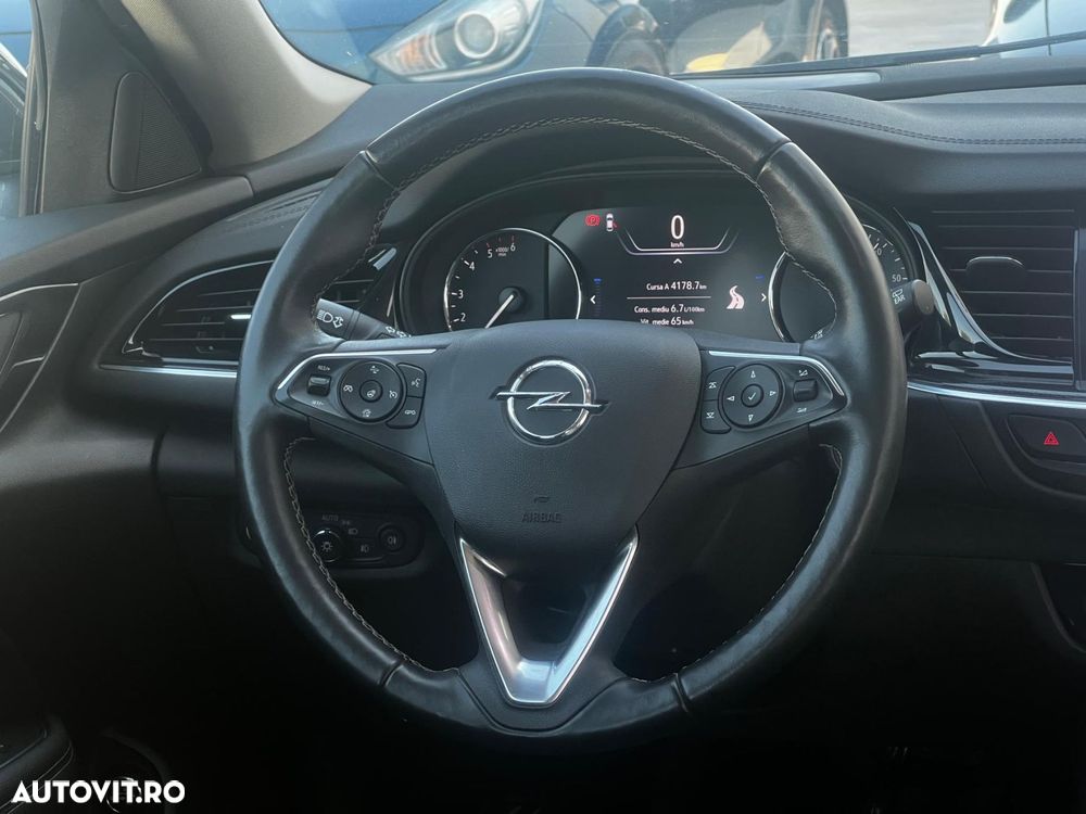 Opel Insignia - 10