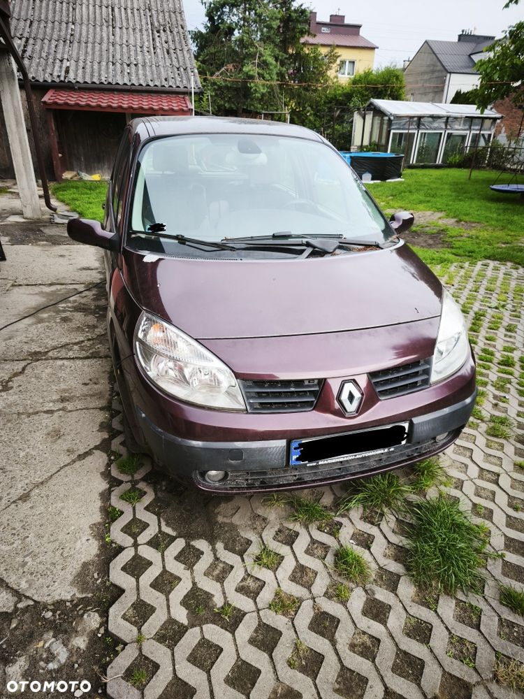 Renault Scenic - 1
