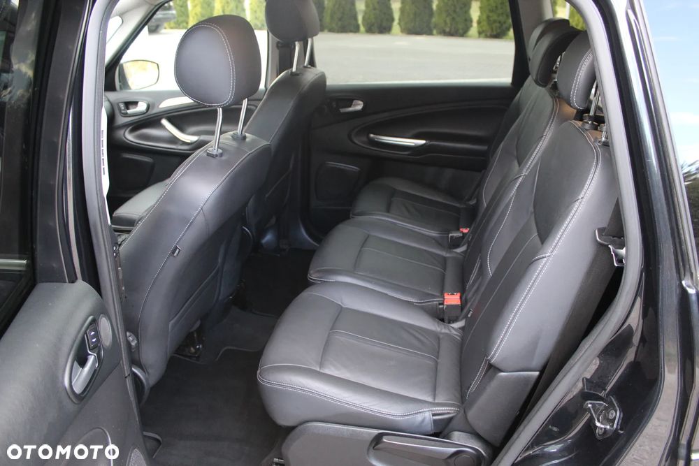 Ford S-Max - 7