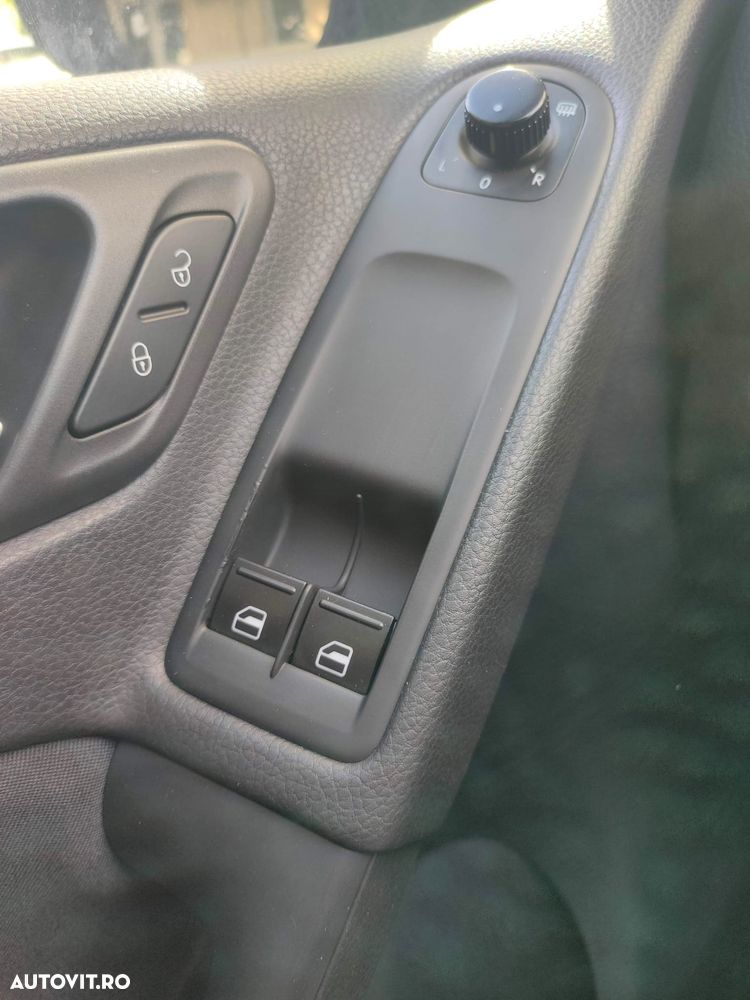VOLKSWAGEN Golf 2010 — imagine 11