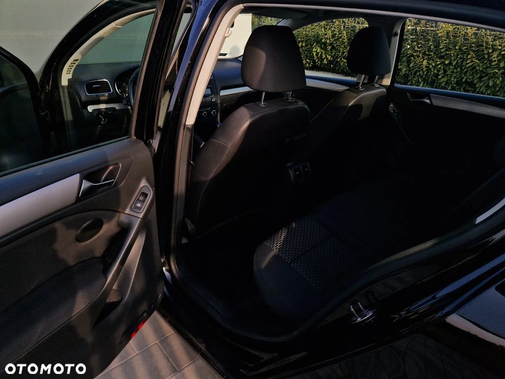 Volkswagen Golf 1.6 TDI DPF Comfortline - 8