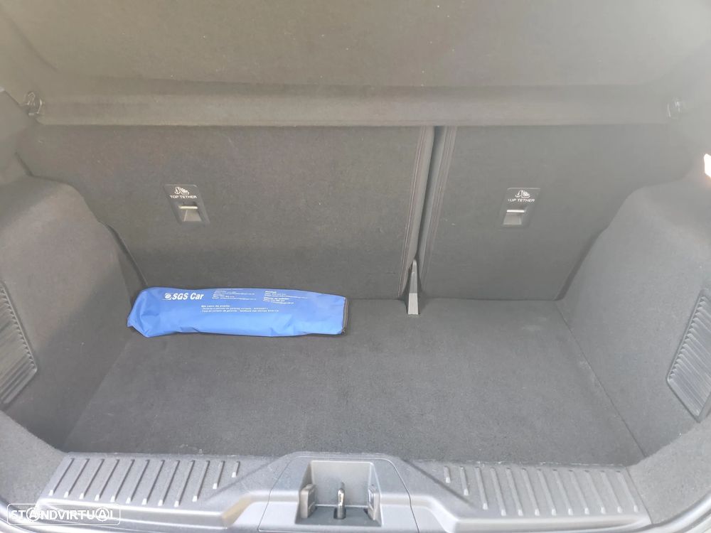 Ford Fiesta 1.0 EcoBoost MHEV ST-Line X - 16