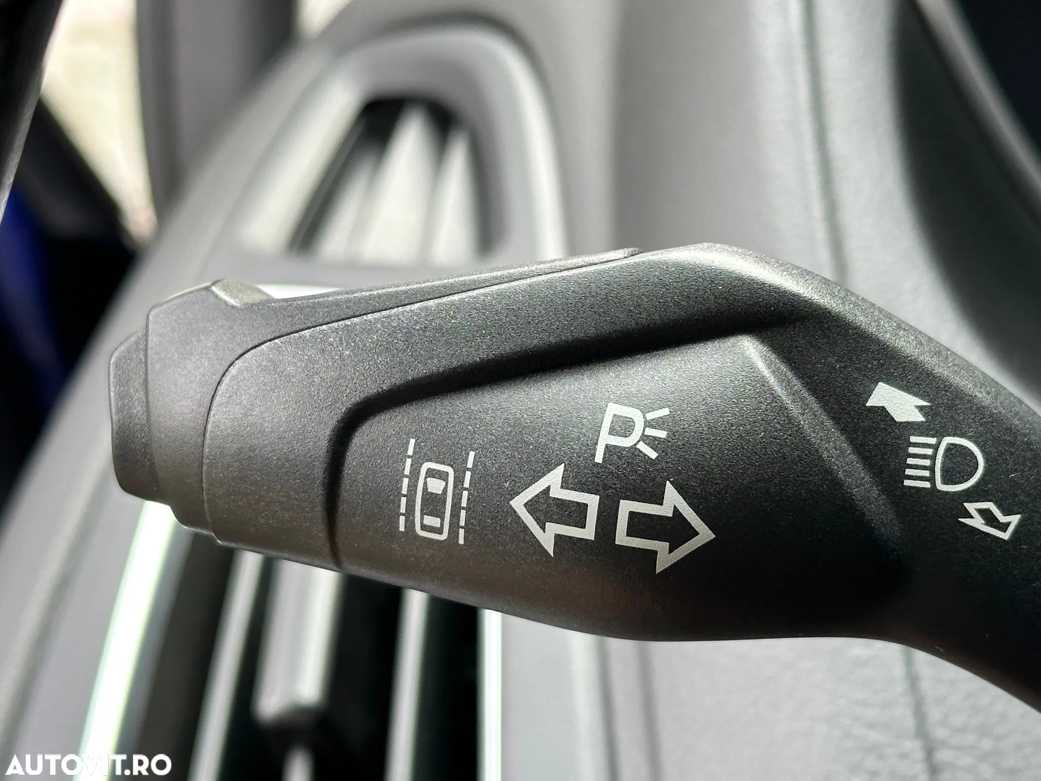 Ford Focus 1.5 EcoBlue Start-Stopp-System TITANIUM - 31