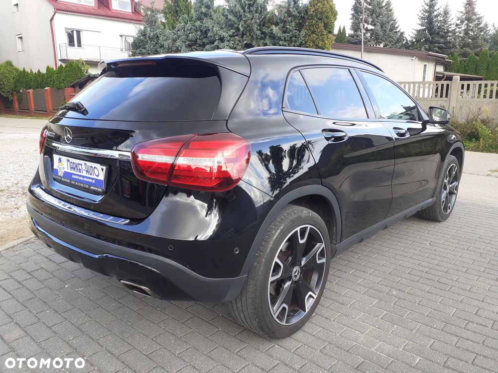 Mercedes-Benz GLA - 7