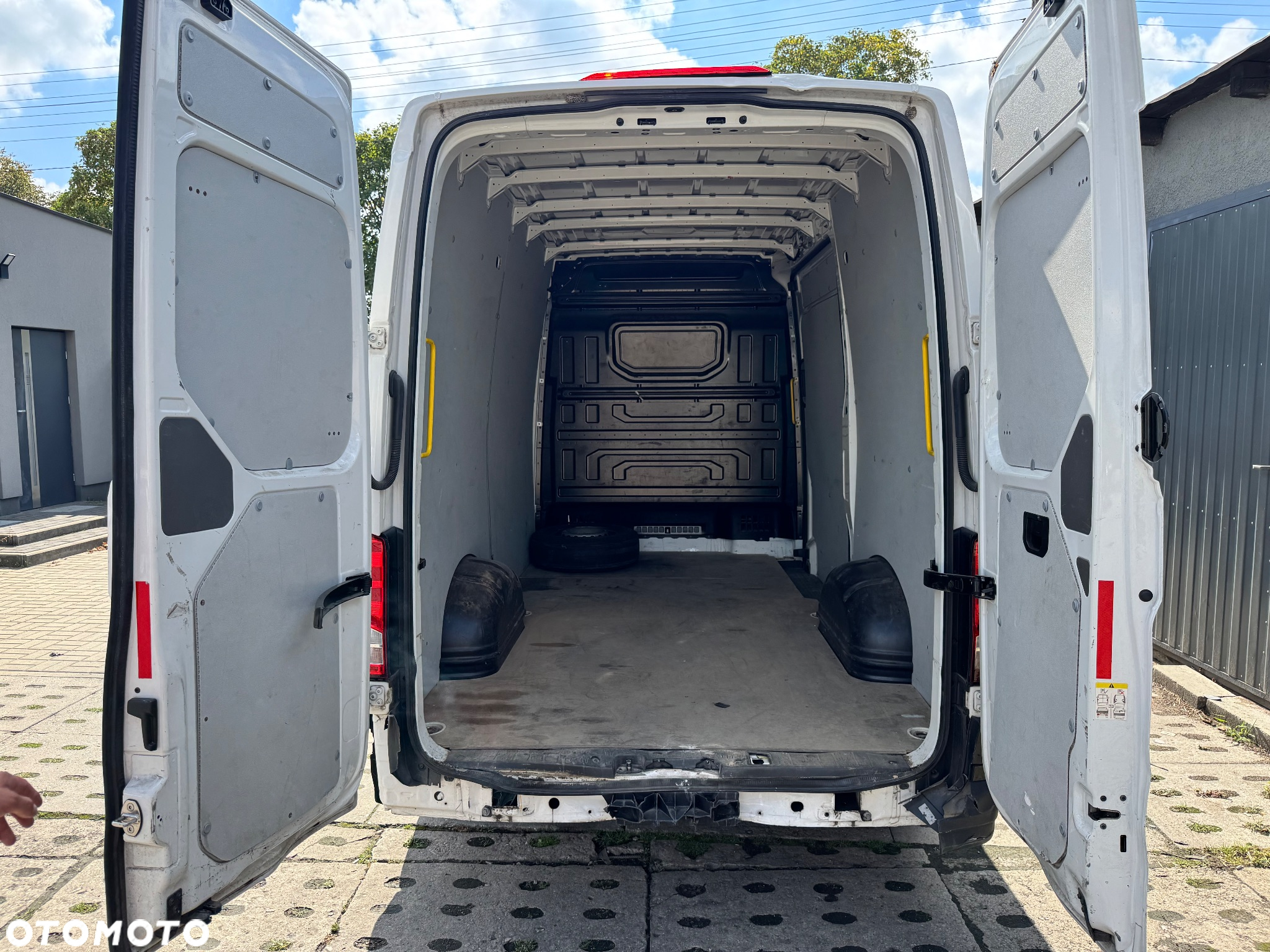 Volkswagen Crafter - 15