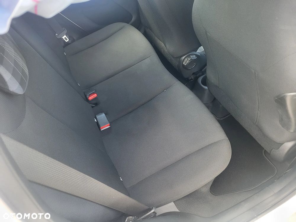 Peugeot 108 - 17