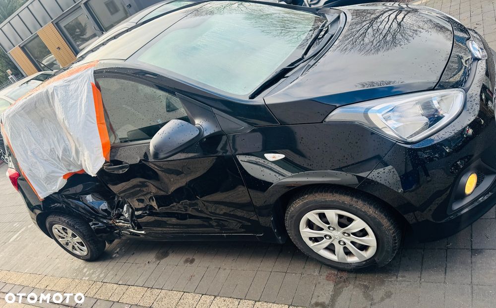 Hyundai i10 1.1 Premium - 9