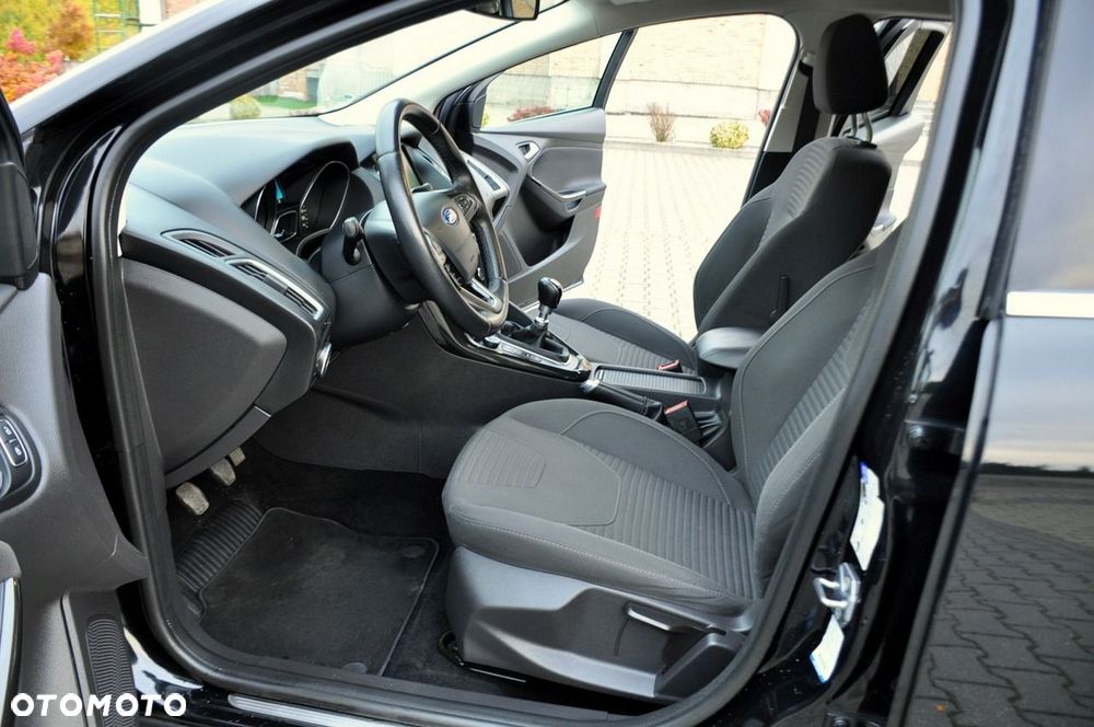 Ford Focus - 21