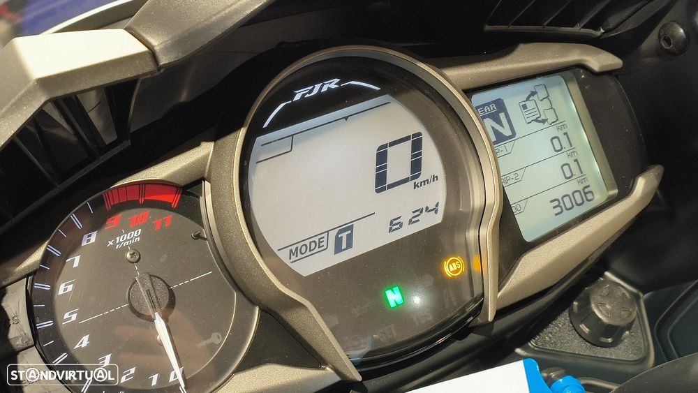 Yamaha FJR 1300AE Ultimate Edition - 11