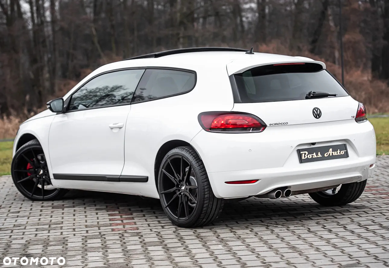 Volkswagen Scirocco 1.4 TSI R-Style DSG - 9