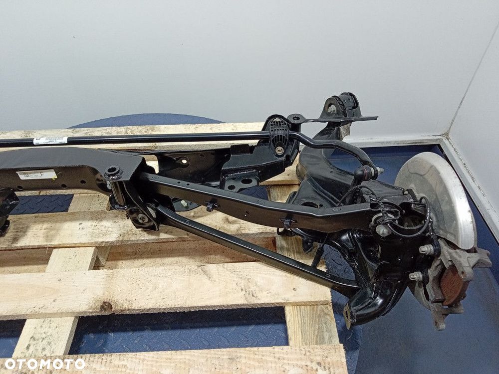 BMW 1 F40 F44 F45 BELKA SANKI WÓZEK ZAWIESZENIA TYŁ 6851560 - 8