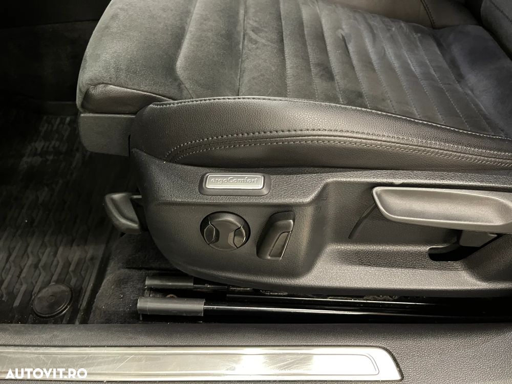 Volkswagen Passat 1.4 TSI DSG GTE - 25