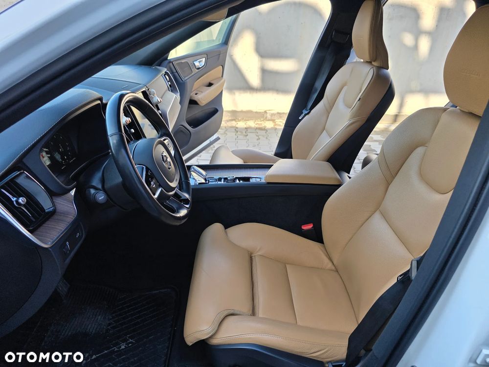 Volvo XC 60 ver-b4-d-awd-inscription - 40