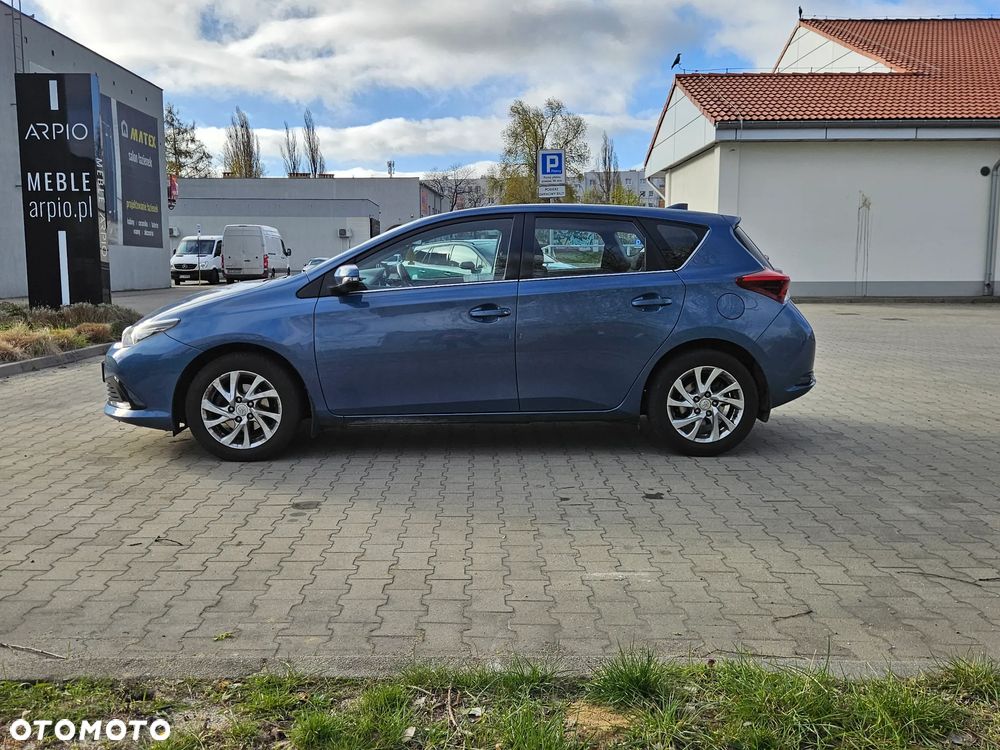 Toyota Auris 1.6 Dynamic - 4