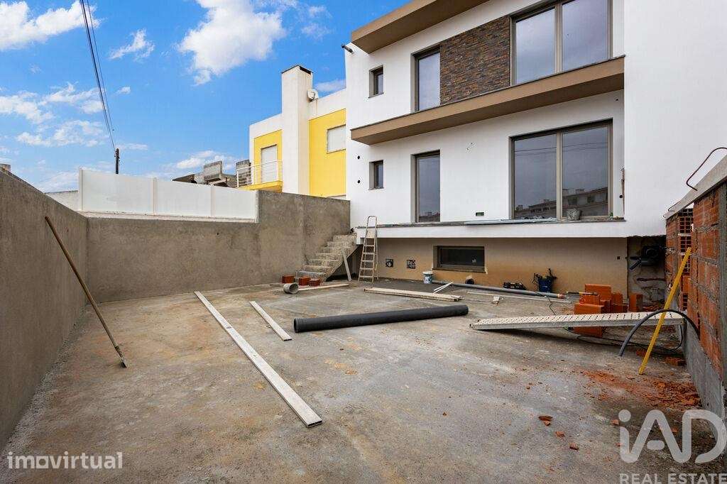 Casa T3 em Silveira de 183,00 m2 - Grande imagem: 2/30