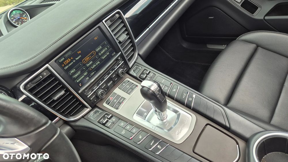 Porsche Panamera - 9