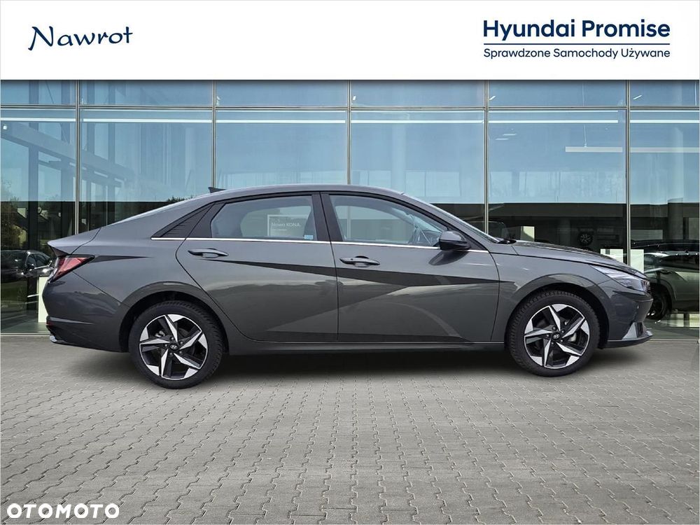 Hyundai Elantra - 6