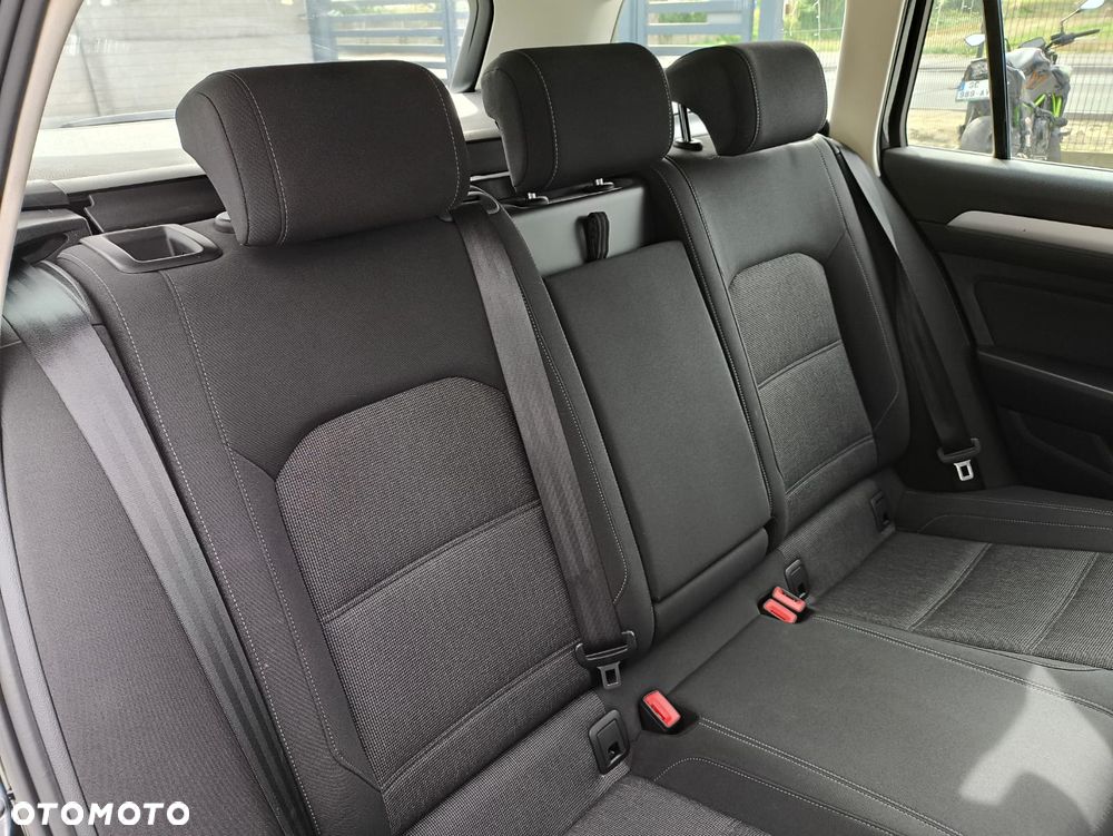 Volkswagen Passat 1.6 TDI (BlueMotion Technology) Comfortline - 27