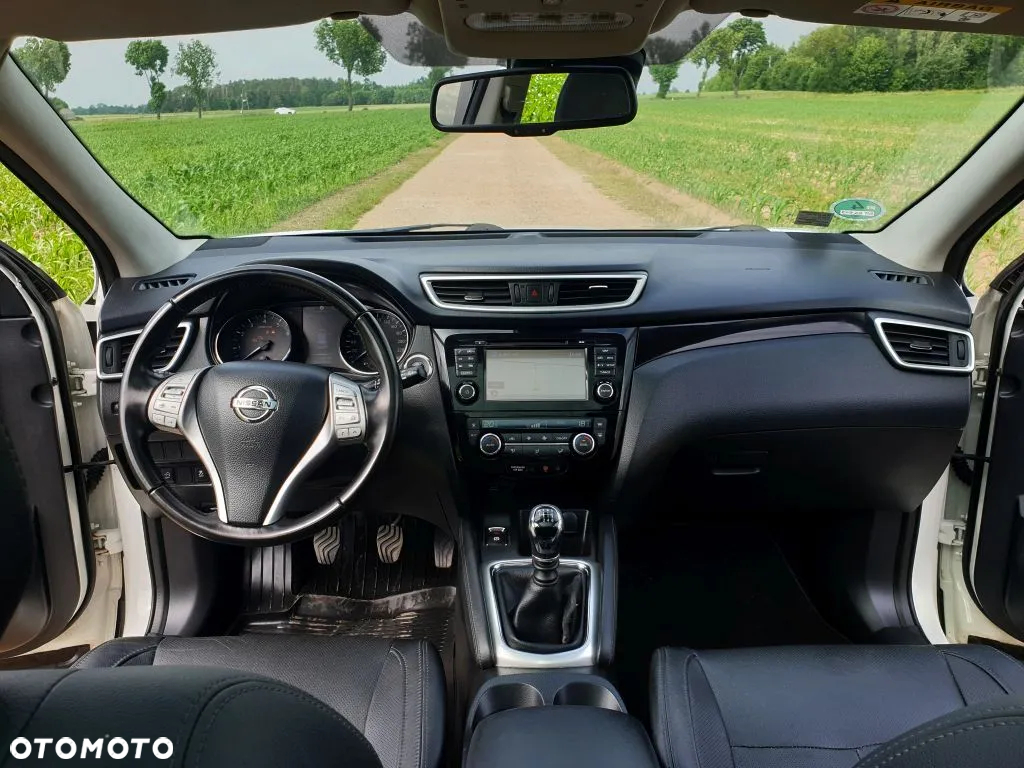 Nissan Qashqai 1.6 DIG-T Tekna+ - 23