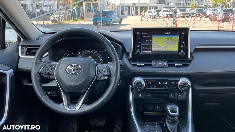 Toyota RAV4 2.0P CVT AWD Luxury - 10