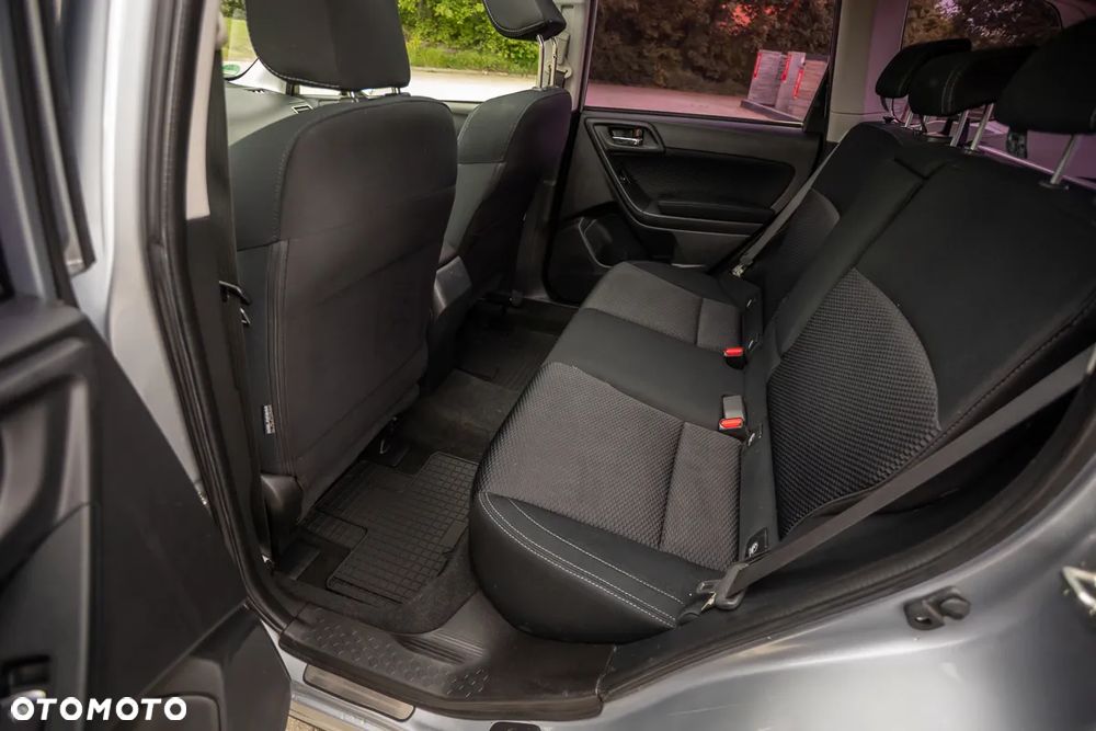 Subaru Forester 2.0D Lineartronic Exclusive - 22