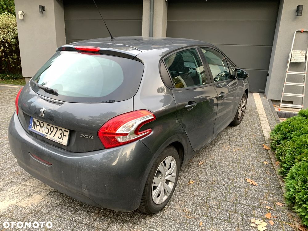 Peugeot 208 2015 photo 4
