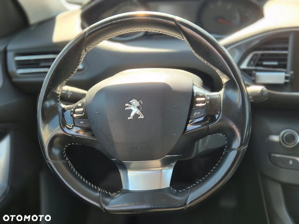 Peugeot 308 1.6 BlueHDi Active S&S EAT6 - 22