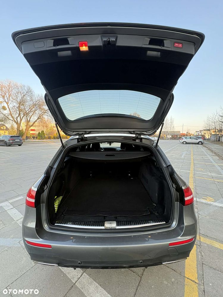 Mercedes-Benz Klasa E 200 4-Matic 9G-TRONIC - 14