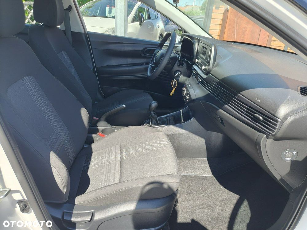 Hyundai i20 - 20