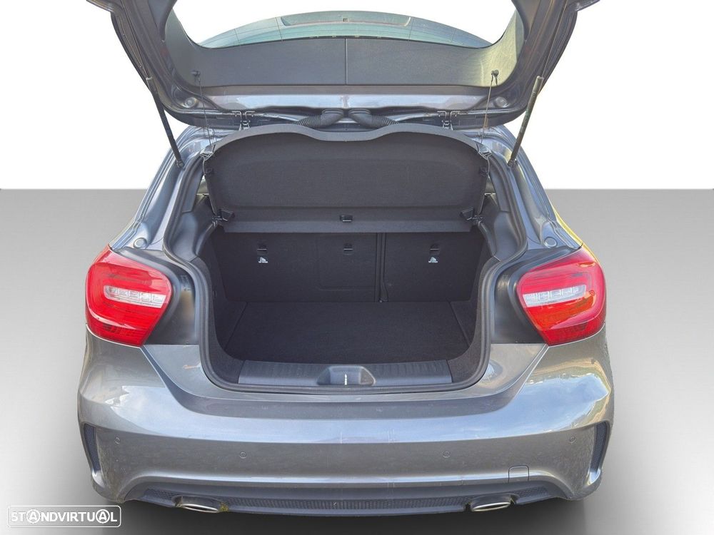 Mercedes-Benz A 180 d AMG Line - 17