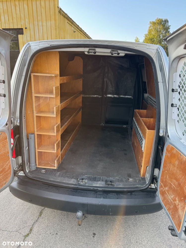 Volkswagen Caddy - 10