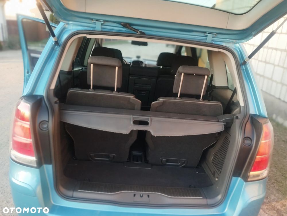 Opel Zafira - 4