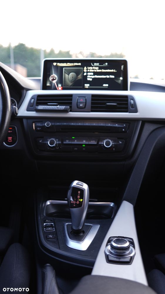 BMW Seria 3 318d - 21