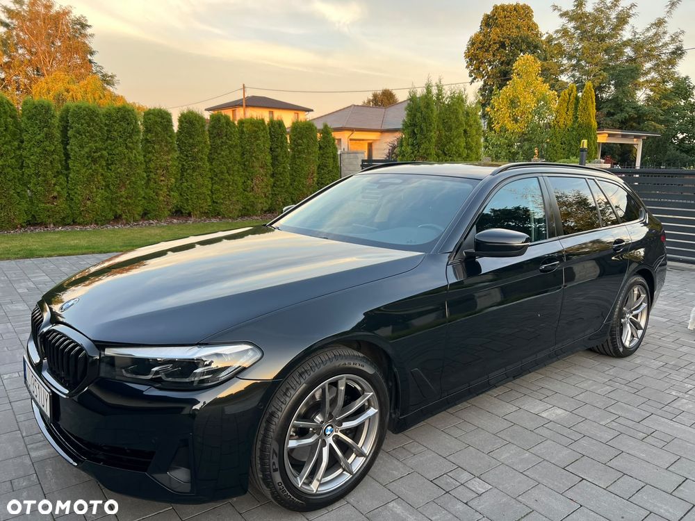 BMW Seria 5 520d Sport Line - 1