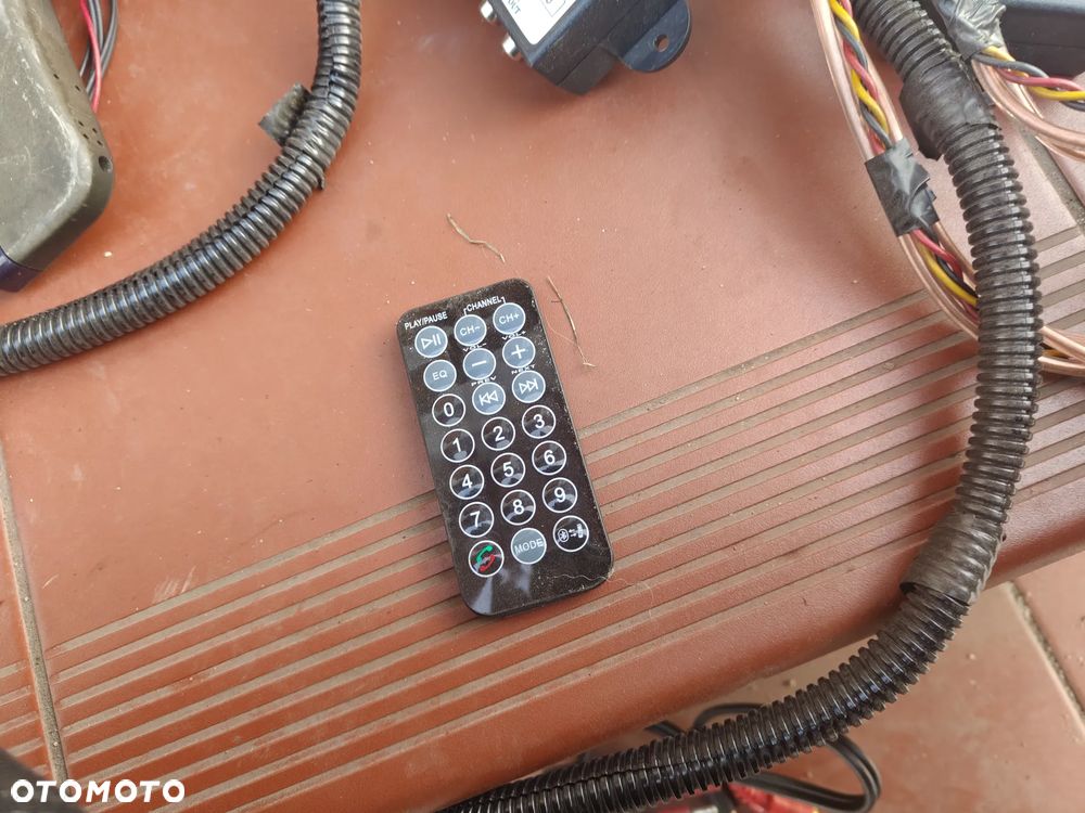 MERCEDES W211 Zagłówki Z Monitorami Zagłówek SKÓRZANY Fotela - 14