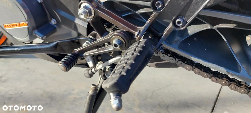 KTM Duke 125 - 17