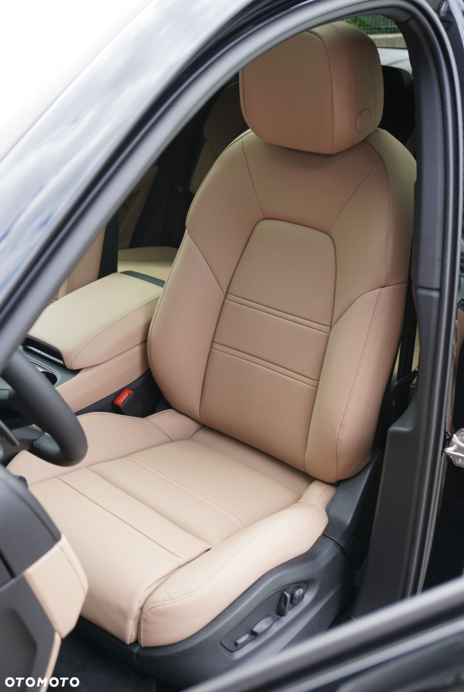 Porsche Cayenne Coupe - 13