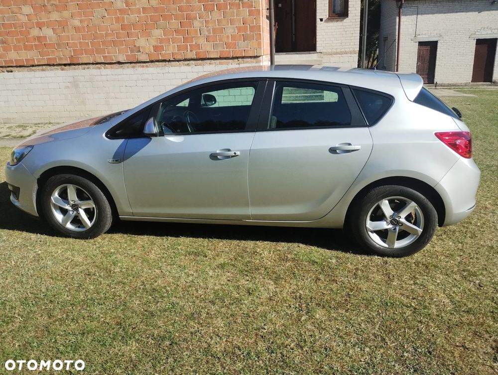 Opel Astra 1.4 Turbo ecoFLEX Start/Stop - 11