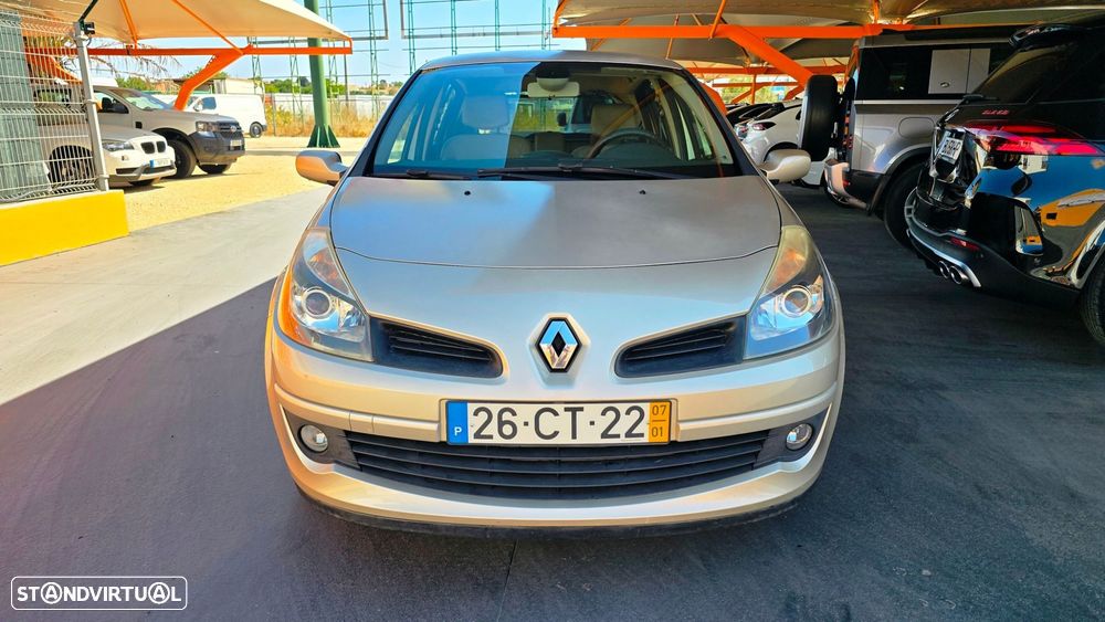 Renault Clio 1.6 16V Initiale Aut. - 25