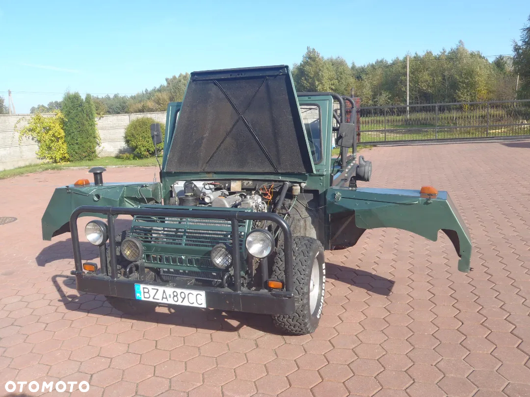 Land Rover Inny - 12