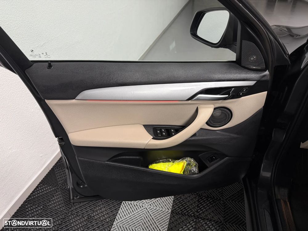 BMW X1 16 d sDrive Advantage - 34
